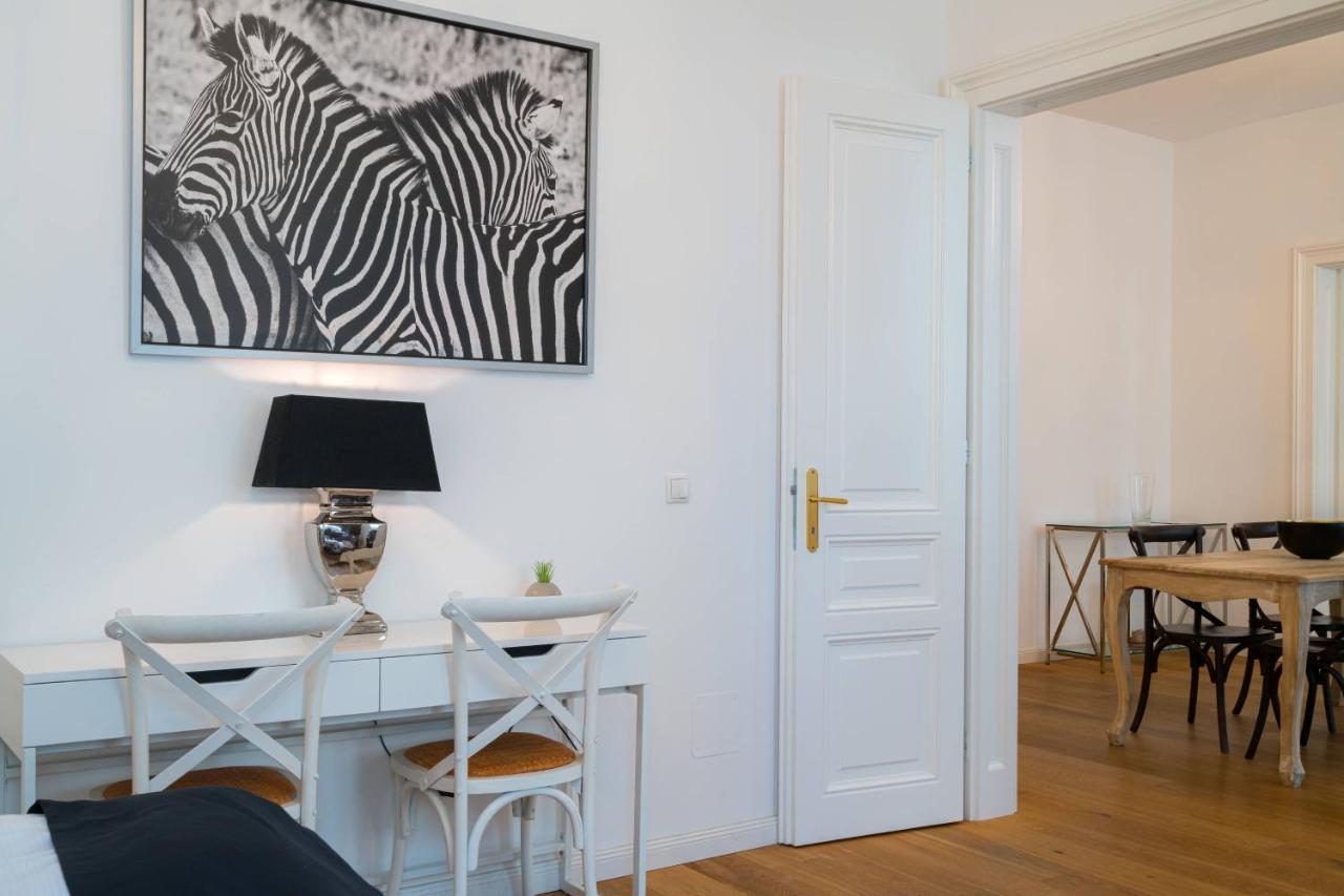 Residence, Naschmarkt - Museumsquartier * Wien